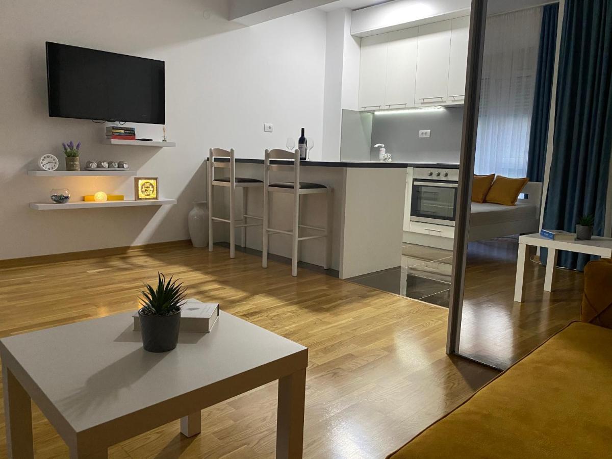 Comfort Studio With Sea View And Swimming Pool Бечичи Экстерьер фото