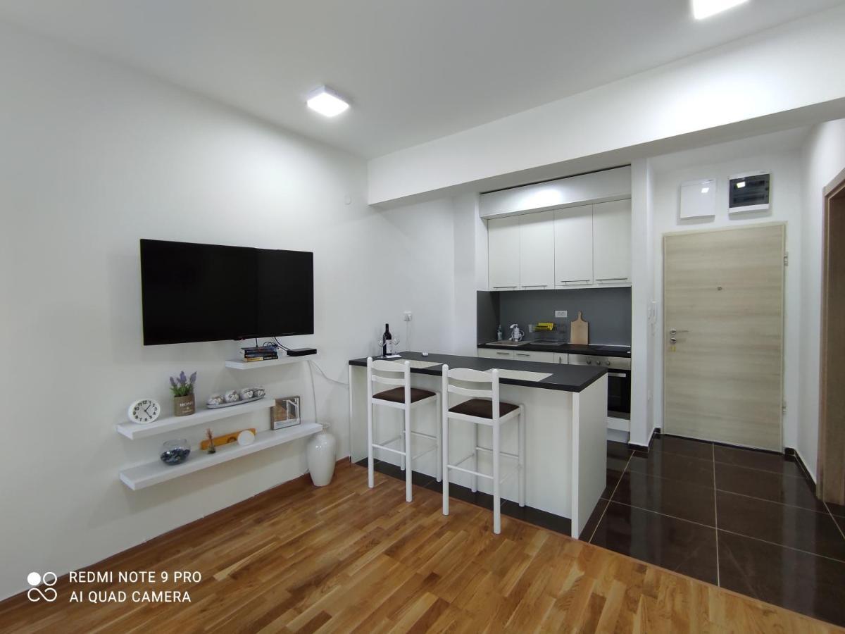 Comfort Studio With Sea View And Swimming Pool Бечичи Экстерьер фото